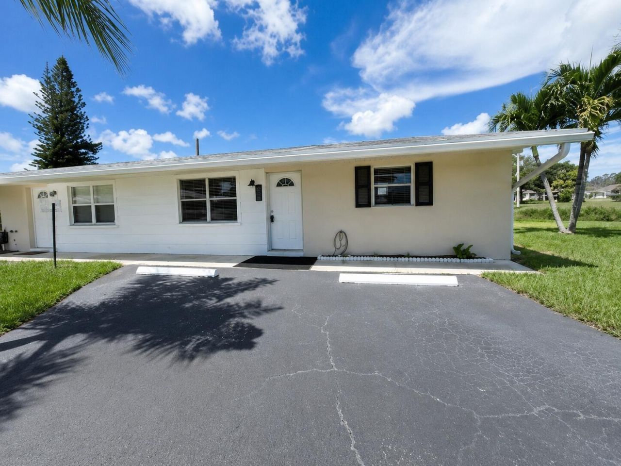 2821 Duke Lane, Delray Beach, FL 33445 Photo