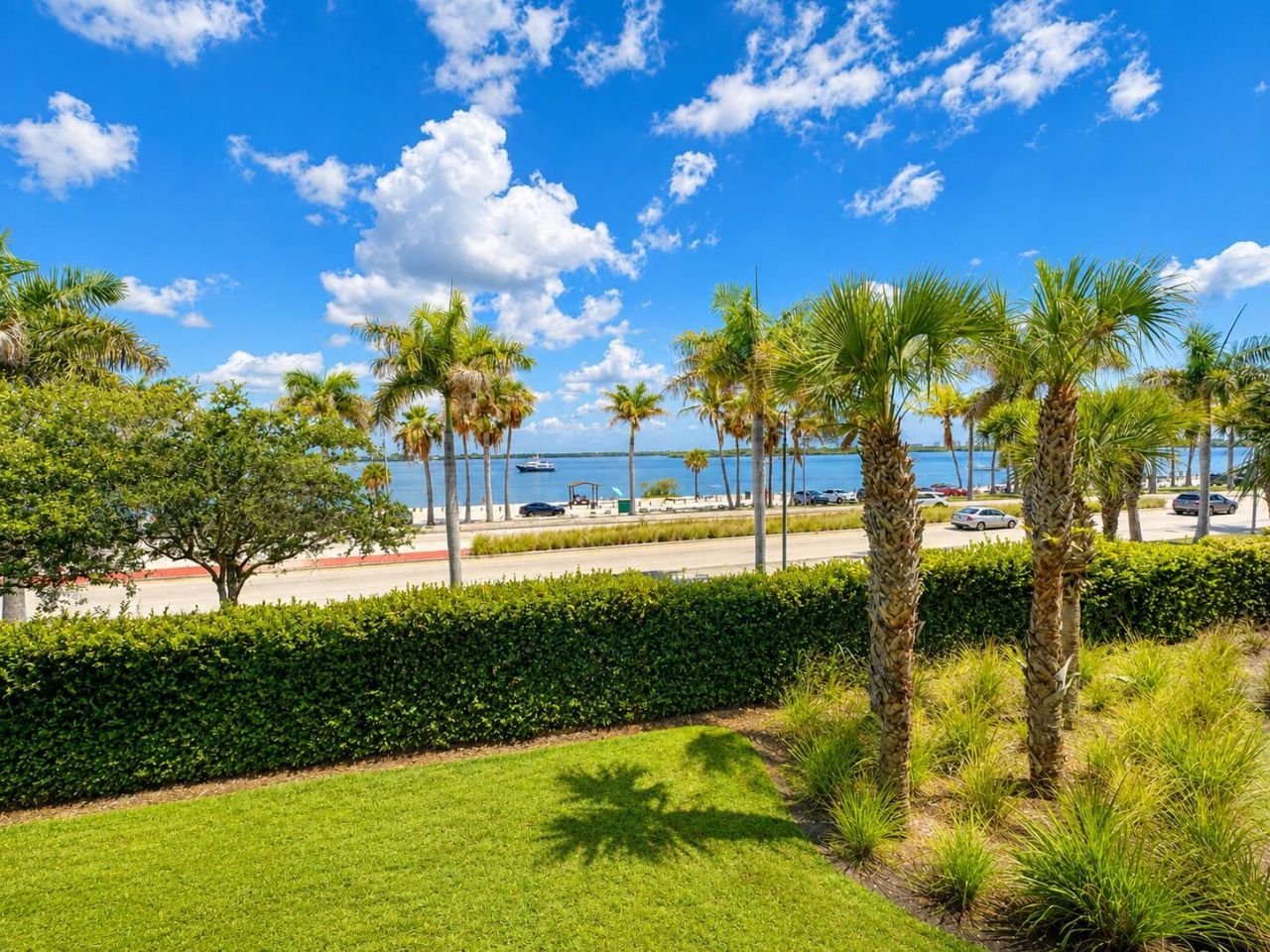 35 Harbour Isle Drive W, Unit 202, Fort Pierce, FL 34949 Photo