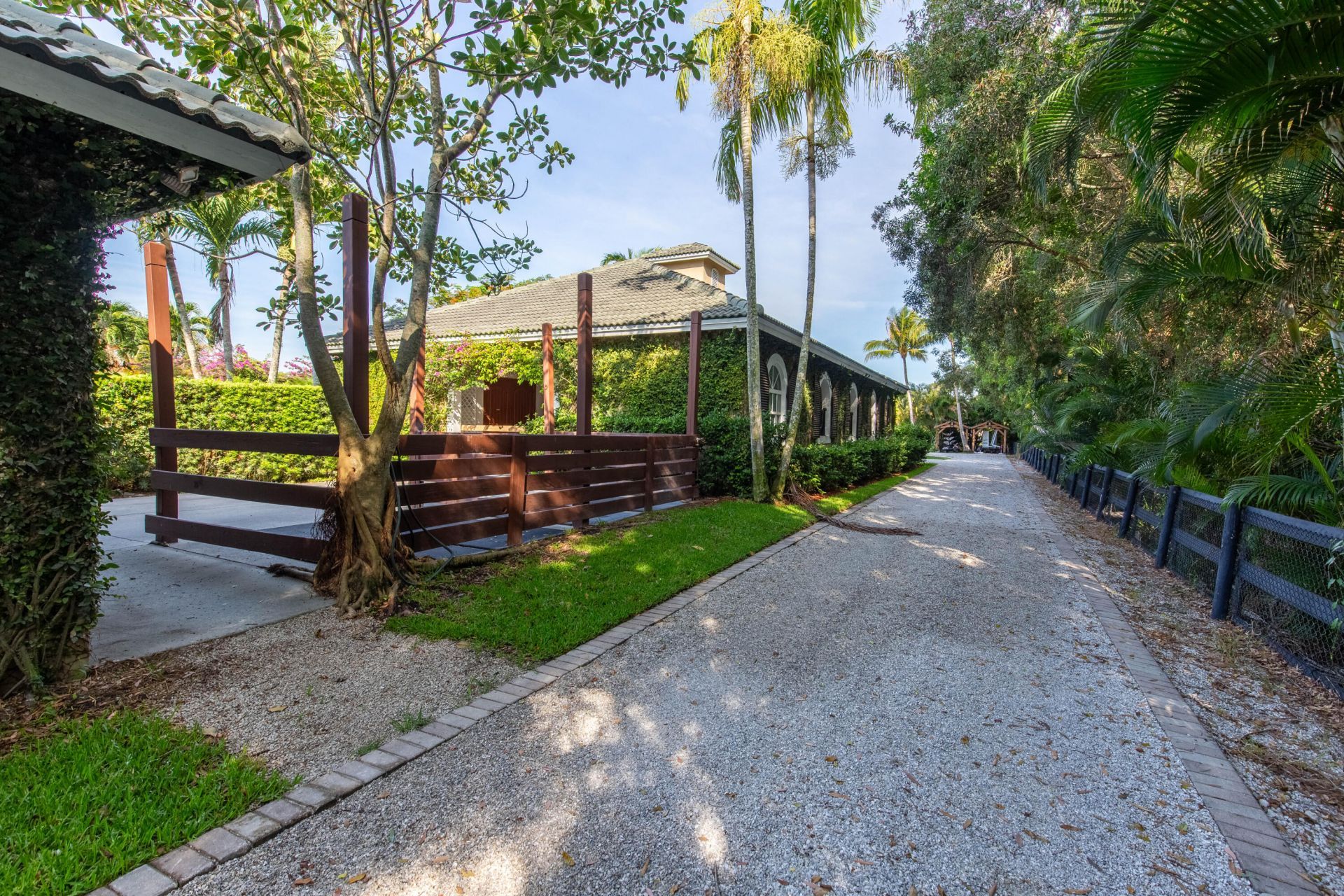 2583 Appaloosa Trail, Wellington, FL 33414 Photo