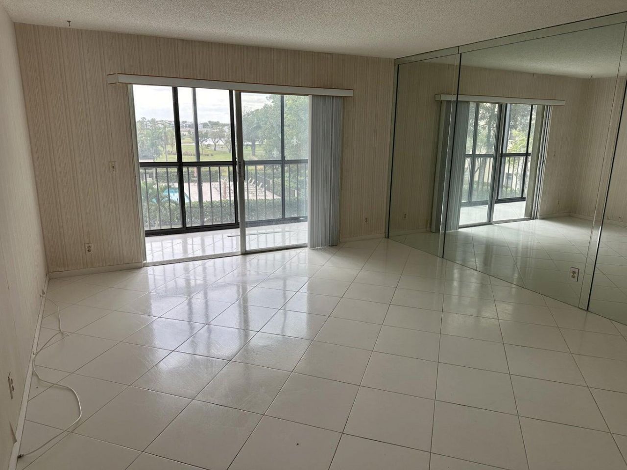 7286 Huntington Lane, Unit 303, Delray Beach, FL 33446 Photo