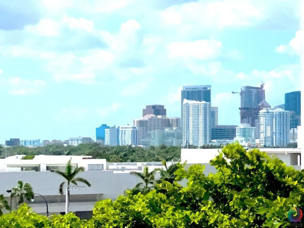 2555 NE 11th Street, Unit 809, Fort Lauderdale, FL 33304 Photo
