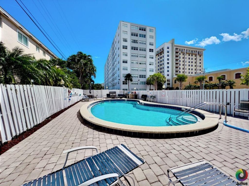 2555 NE 11th Street, Unit 809, Fort Lauderdale, FL 33304 Photo