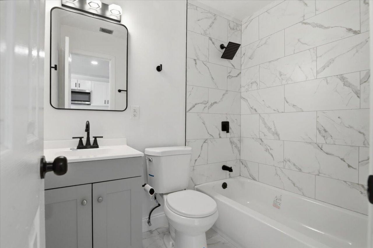 270 SW 10th Avenue, Unit 1, South Bay, FL 33493 Photo