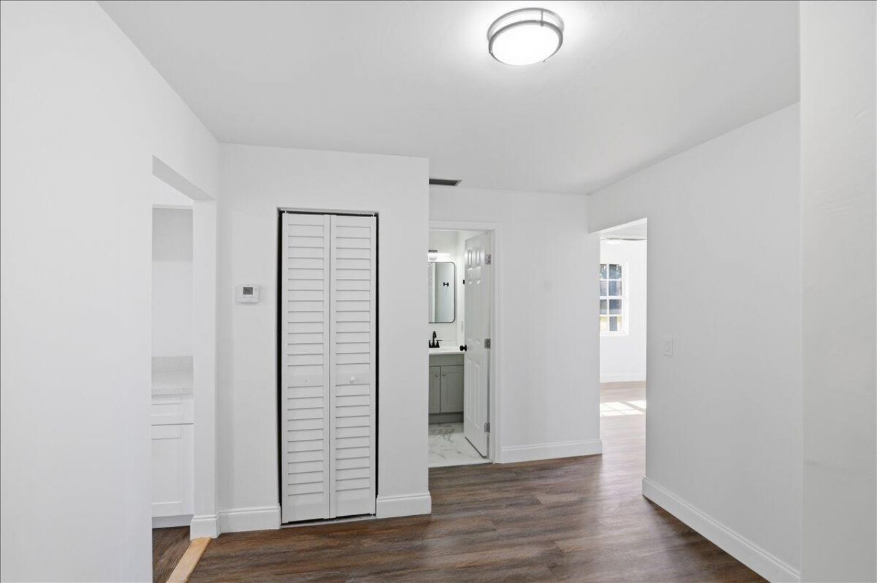 270 SW 10th Avenue, Unit 1, South Bay, FL 33493 Photo