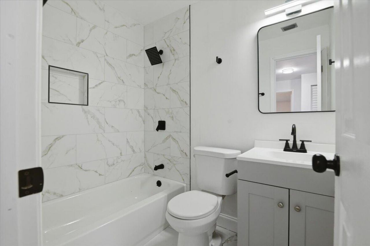 270 SW 10th Avenue, Unit 1, South Bay, FL 33493 Photo