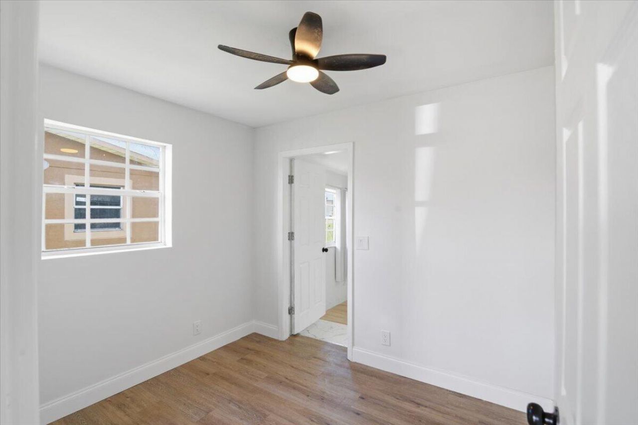 270 SW 10th Avenue, Unit 1, South Bay, FL 33493 Photo