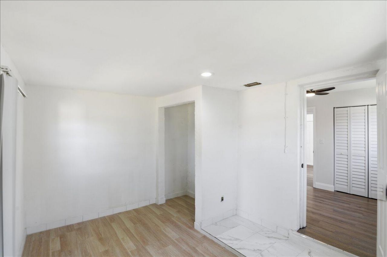 270 SW 10th Avenue, Unit 1, South Bay, FL 33493 Photo