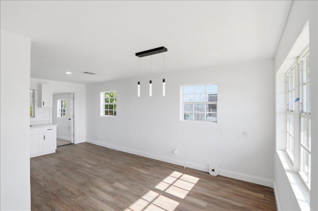 270 SW 10th Avenue, Unit 1, South Bay, FL 33493 Photo