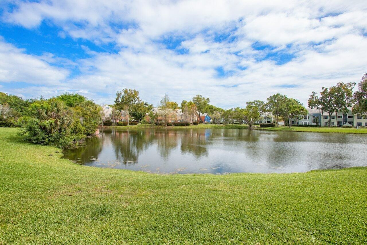 2016 Alta Meadows Lane, Unit 708, Delray Beach, FL 33444 Photo