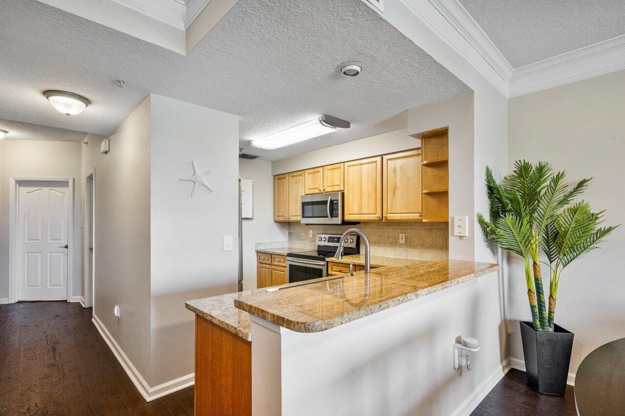 2016 Alta Meadows Lane, Unit 708, Delray Beach, FL 33444 Photo