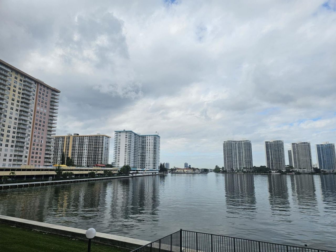 17500 N Bay Road, Unit S508, Sunny Isles Beach, FL 33160 Photo
