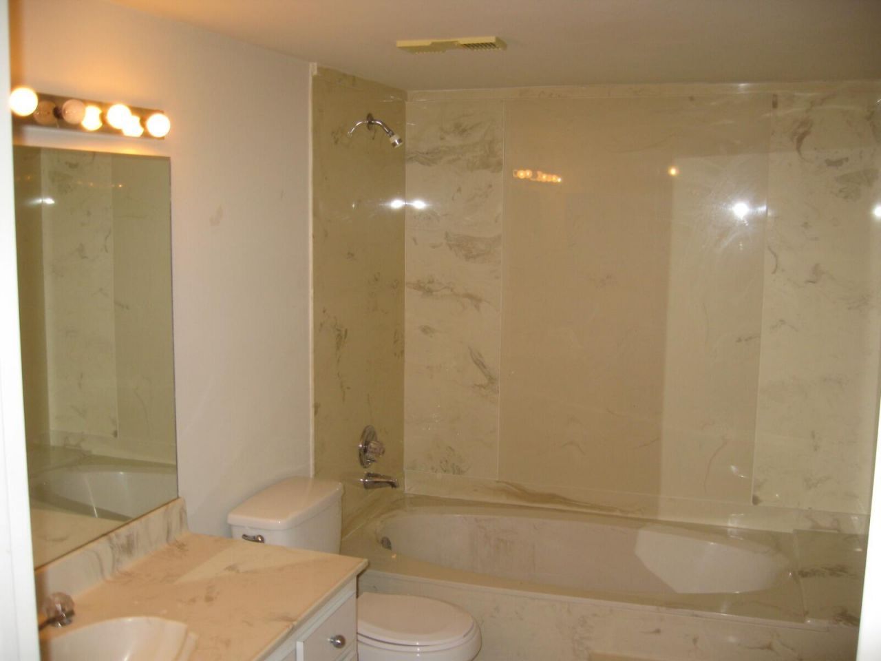 17500 N Bay Road, Unit S508, Sunny Isles Beach, FL 33160 Photo