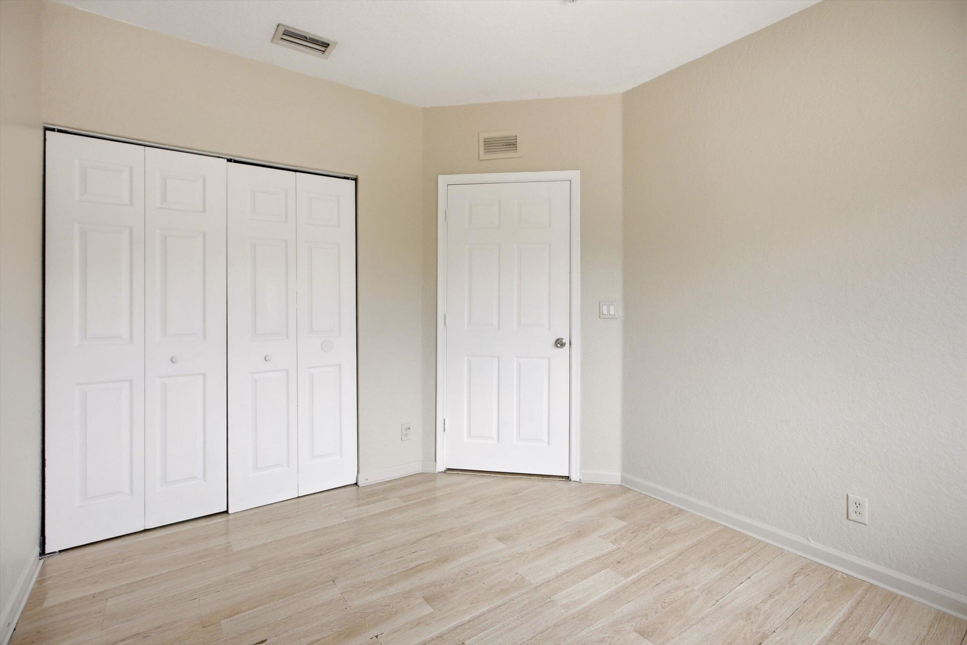 1169 Golden Lakes Boulevard, Unit 1125, West Palm Beach, FL 33411 Photo