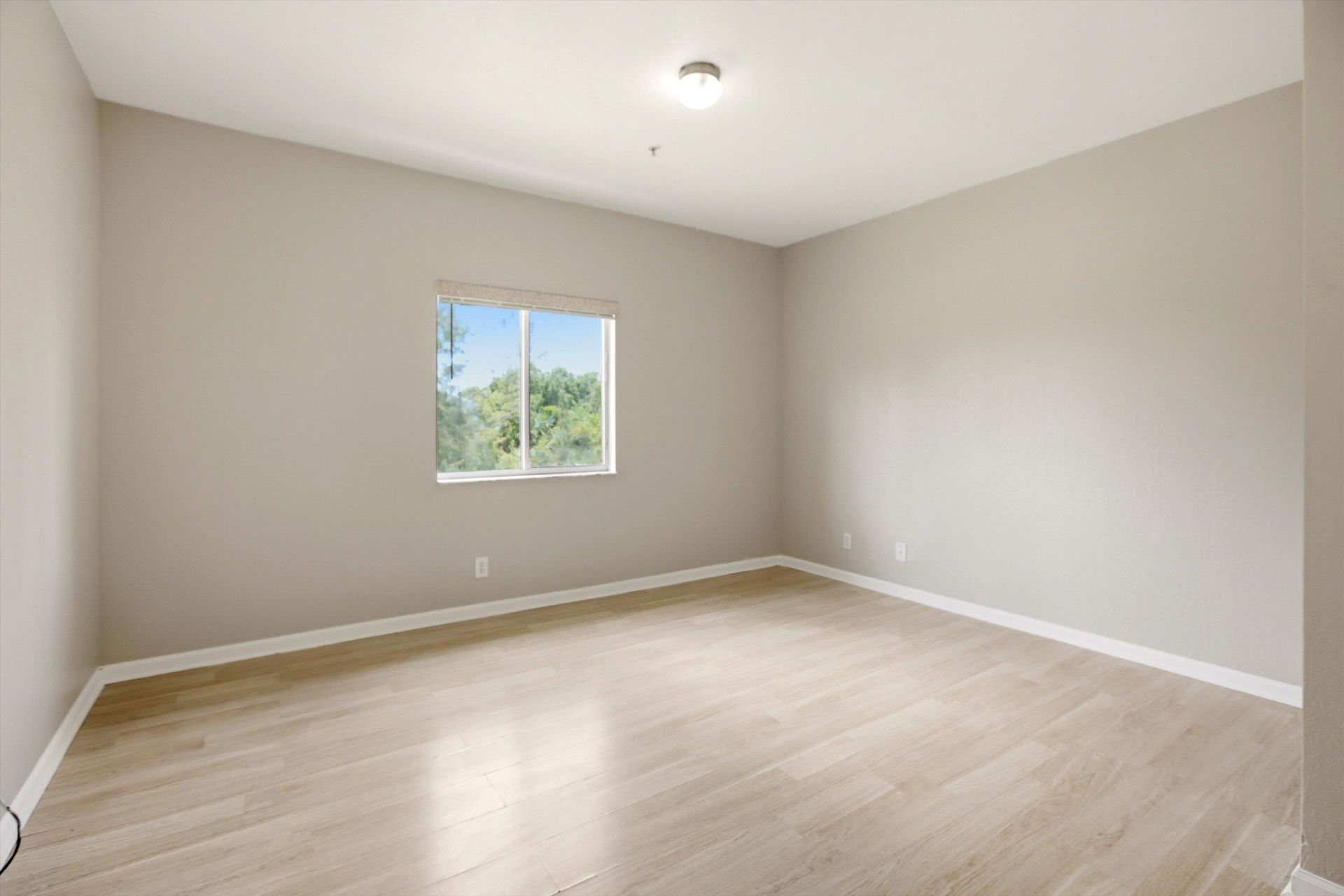1169 Golden Lakes Boulevard, Unit 1125, West Palm Beach, FL 33411 Photo