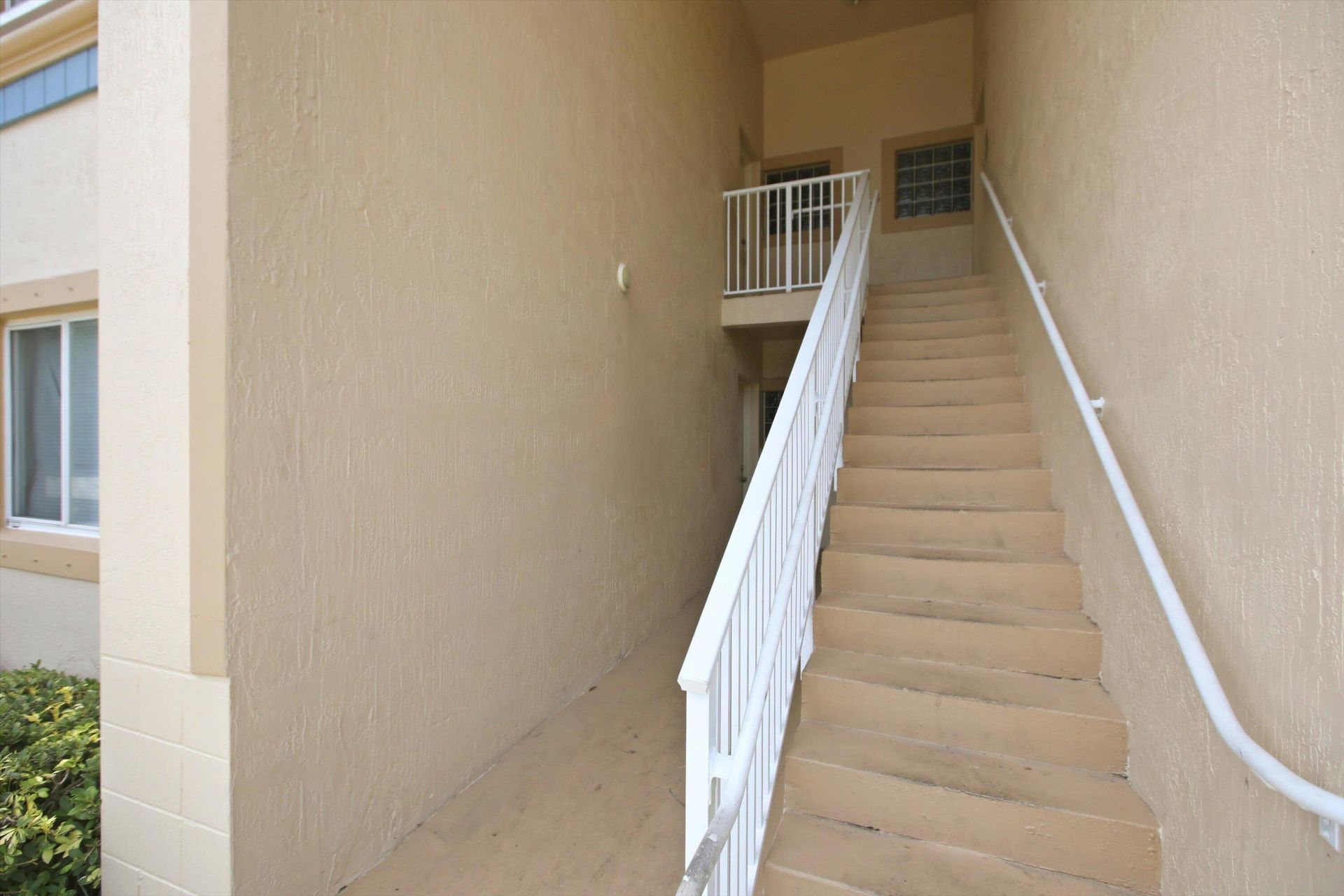 1169 Golden Lakes Boulevard, Unit 1125, West Palm Beach, FL 33411 Photo