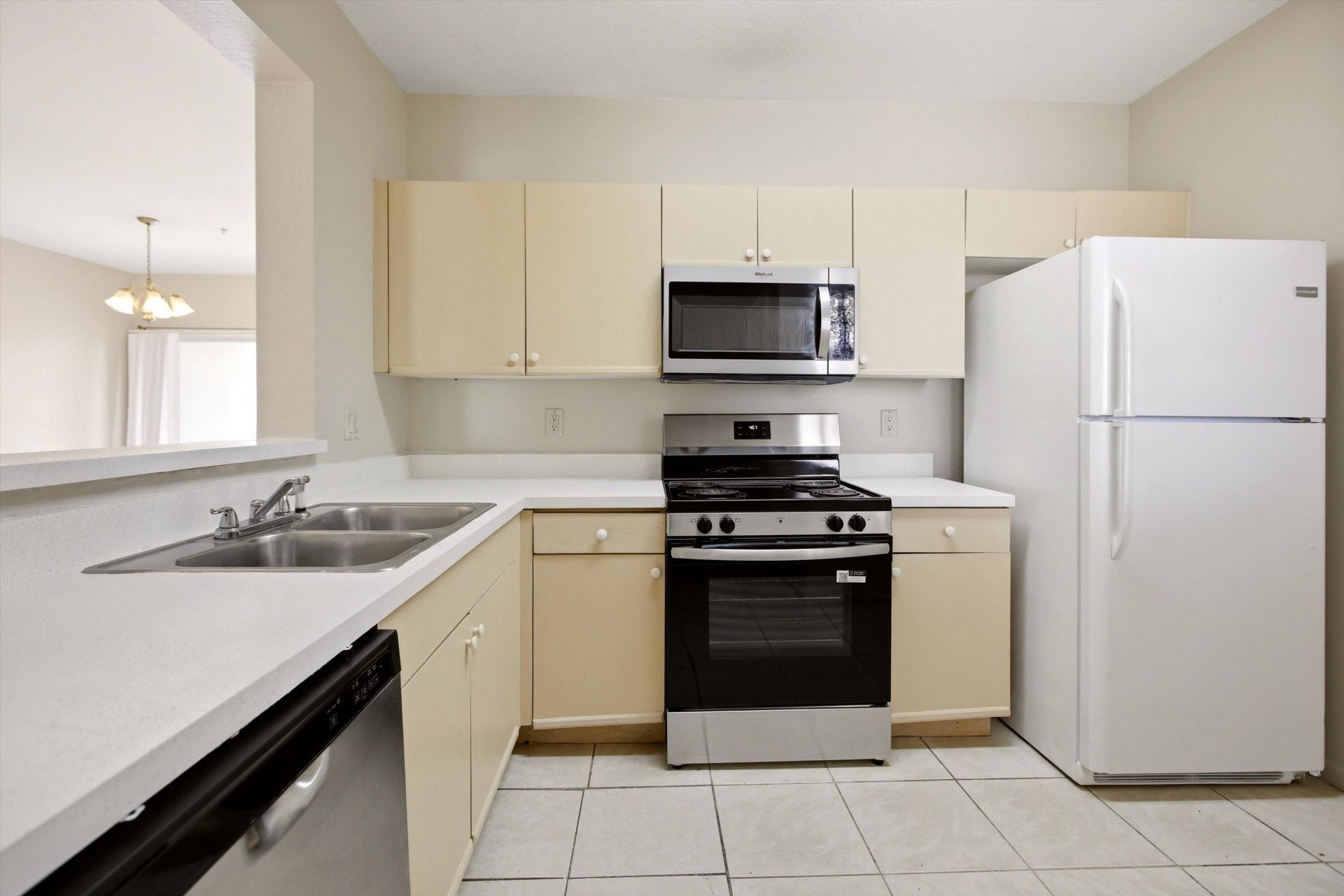 1169 Golden Lakes Boulevard, Unit 1125, West Palm Beach, FL 33411 Photo