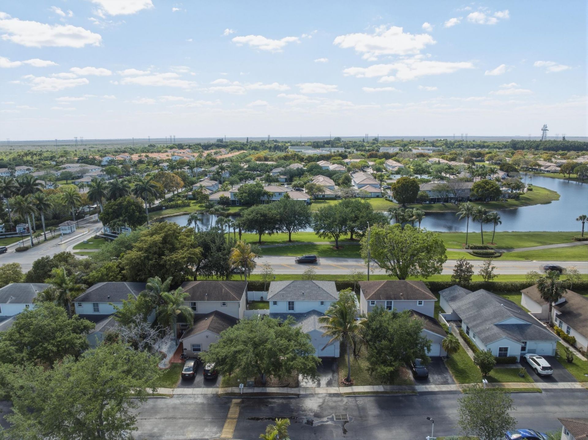 310 NW 207th Way, Pembroke Pines, FL 33029 Photo
