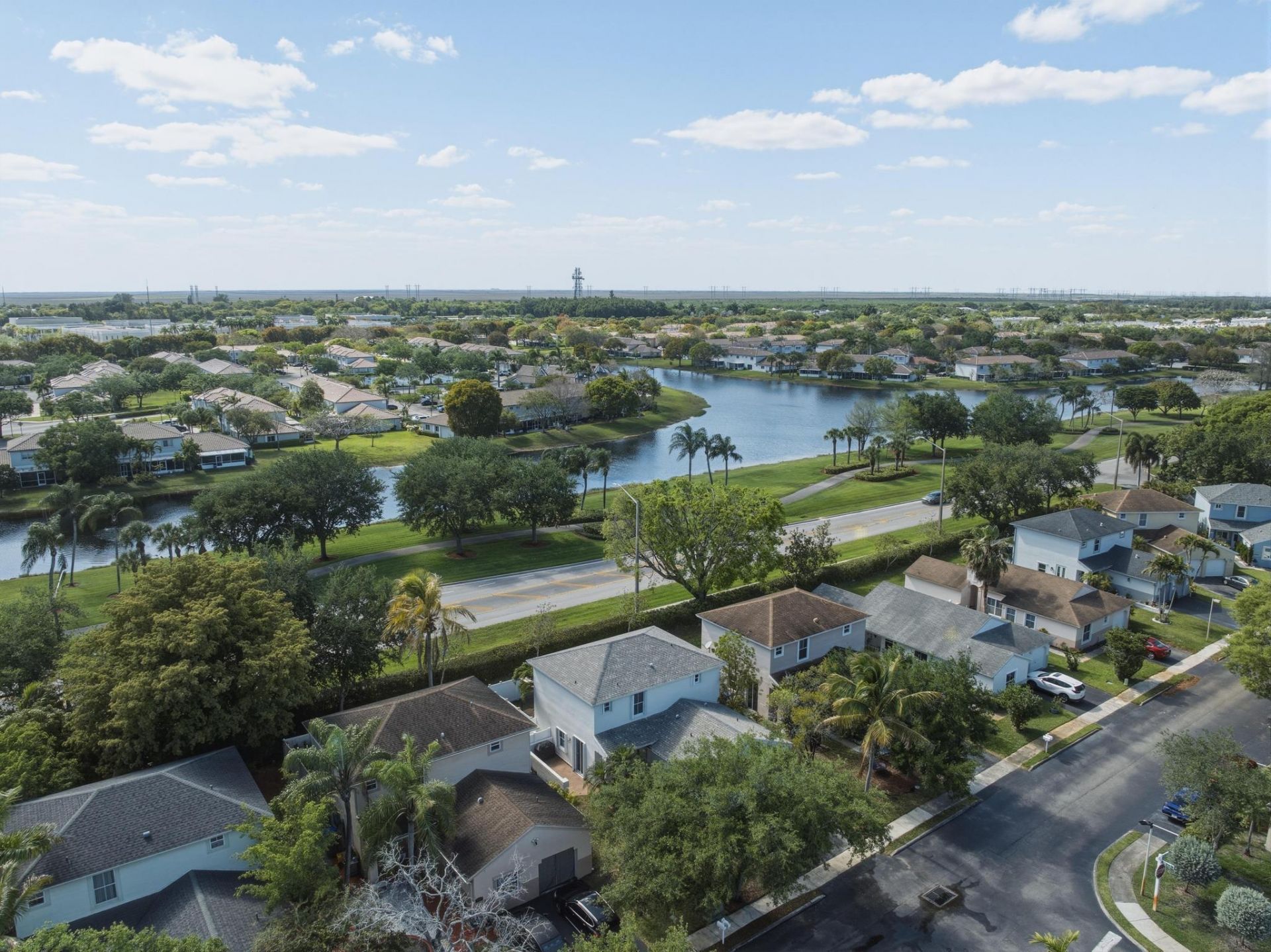 310 NW 207th Way, Pembroke Pines, FL 33029 Photo