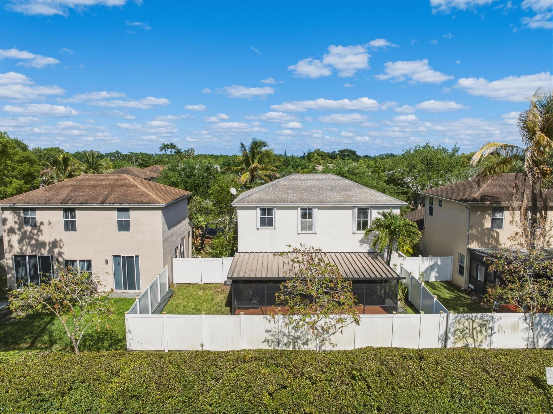 310 NW 207th Way, Pembroke Pines, FL 33029 Photo
