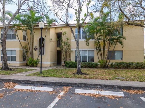 417 Vista Isles Drive, Unit 2322, Sunrise, FL 33325