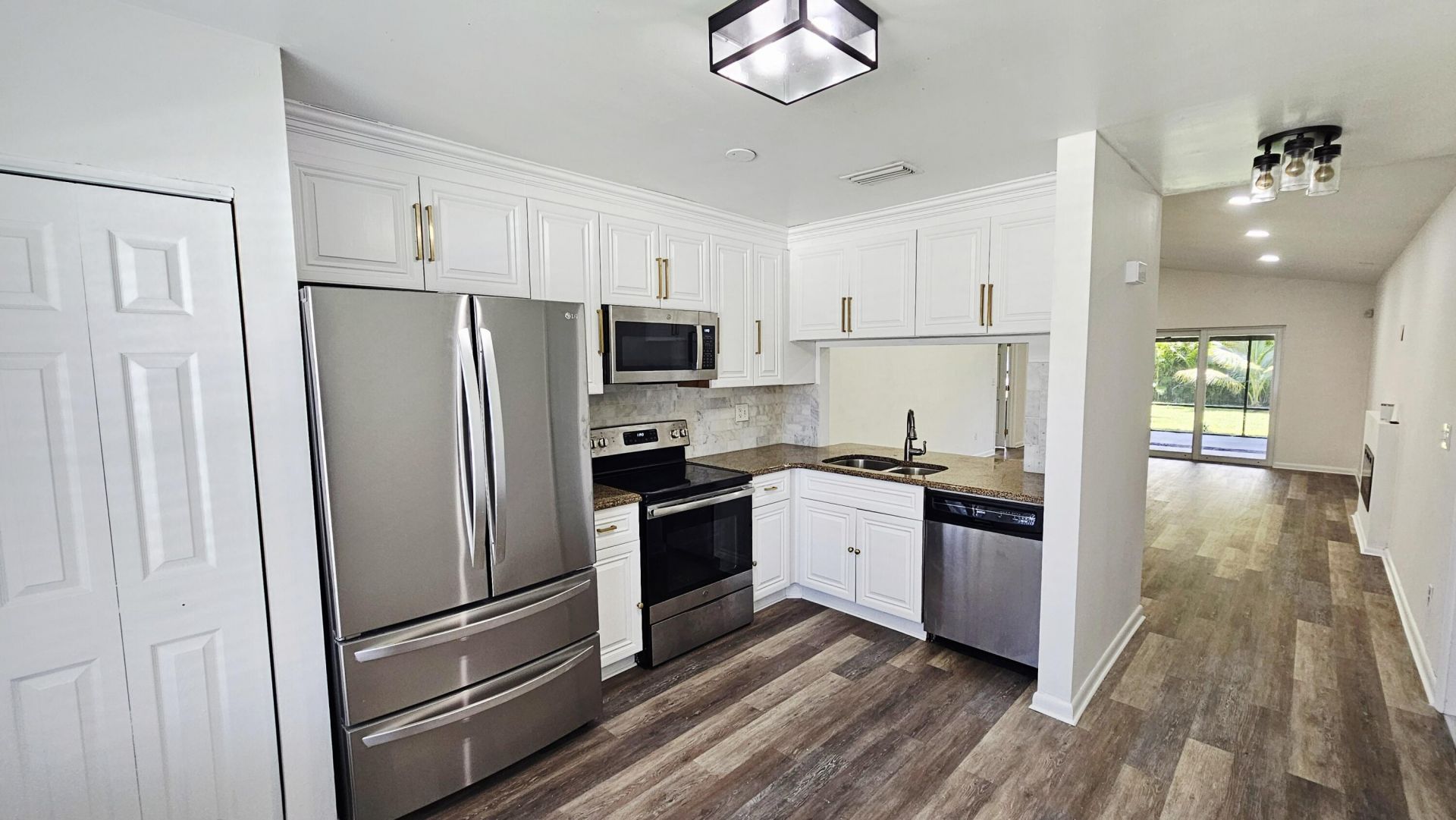 5381 Gene Circle, West Palm Beach, FL 33415 Photo