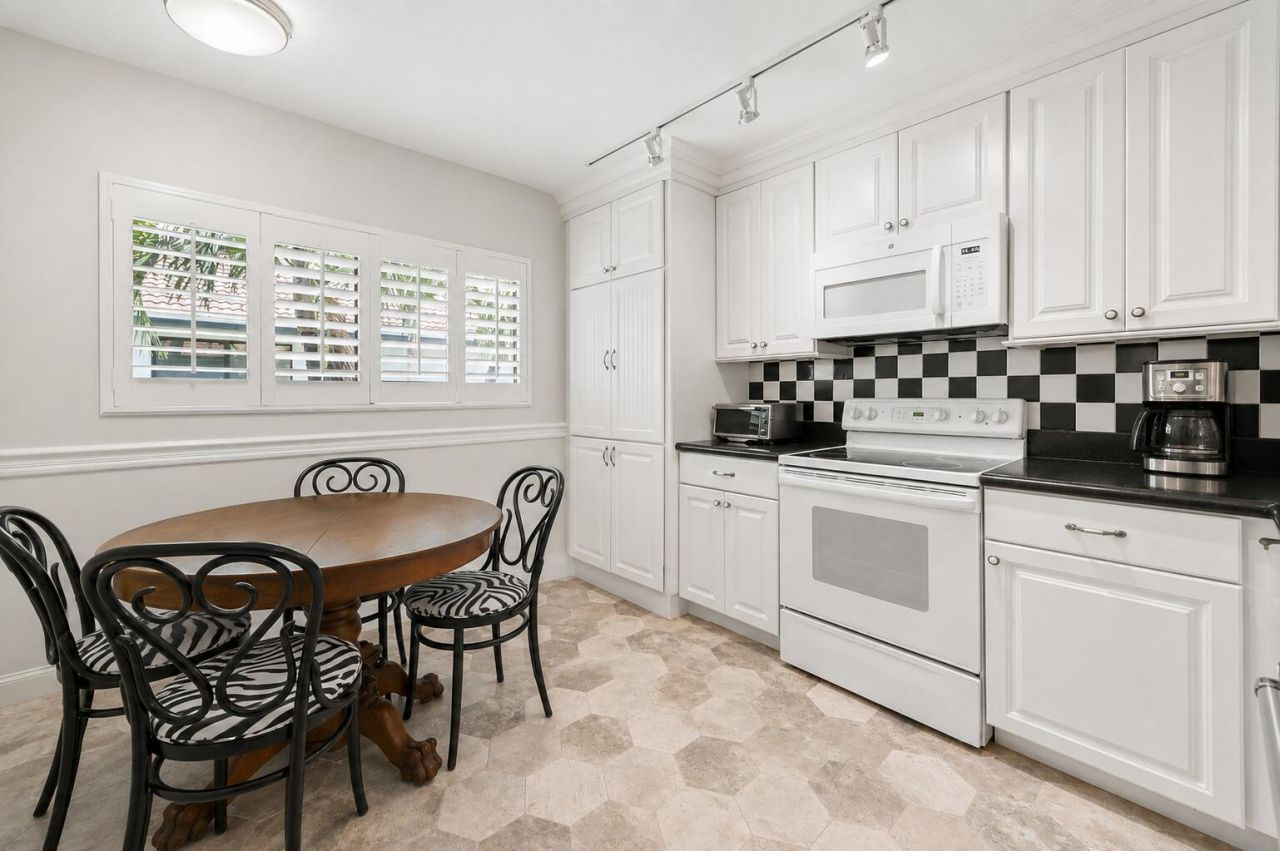 15234 Lakes Of Delray Boulevard, Unit 276, Delray Beach, FL 33484 Photo