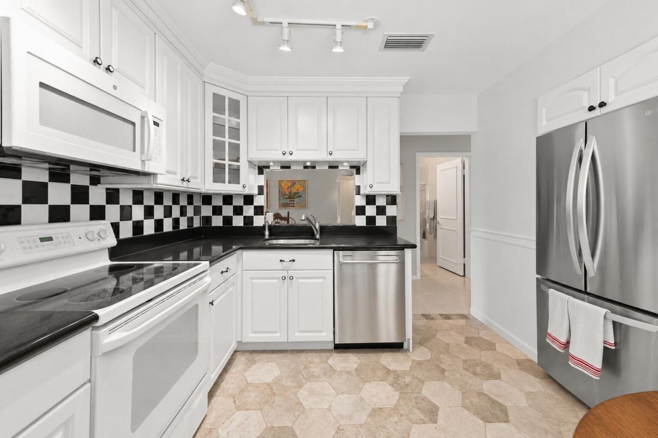 15234 Lakes Of Delray Boulevard, Unit 276, Delray Beach, FL 33484 Photo