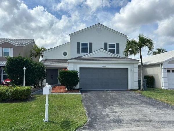 21391 Millbrook Court, Boca Raton, FL 33498
