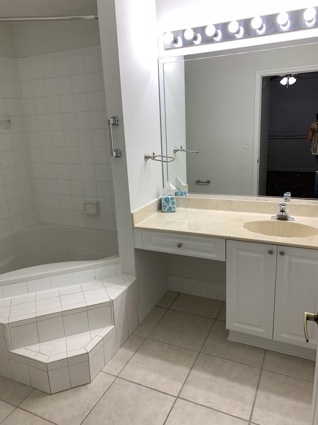 2080 Greenview Shores Boulevard, Unit 404, , FL 00000 Photo