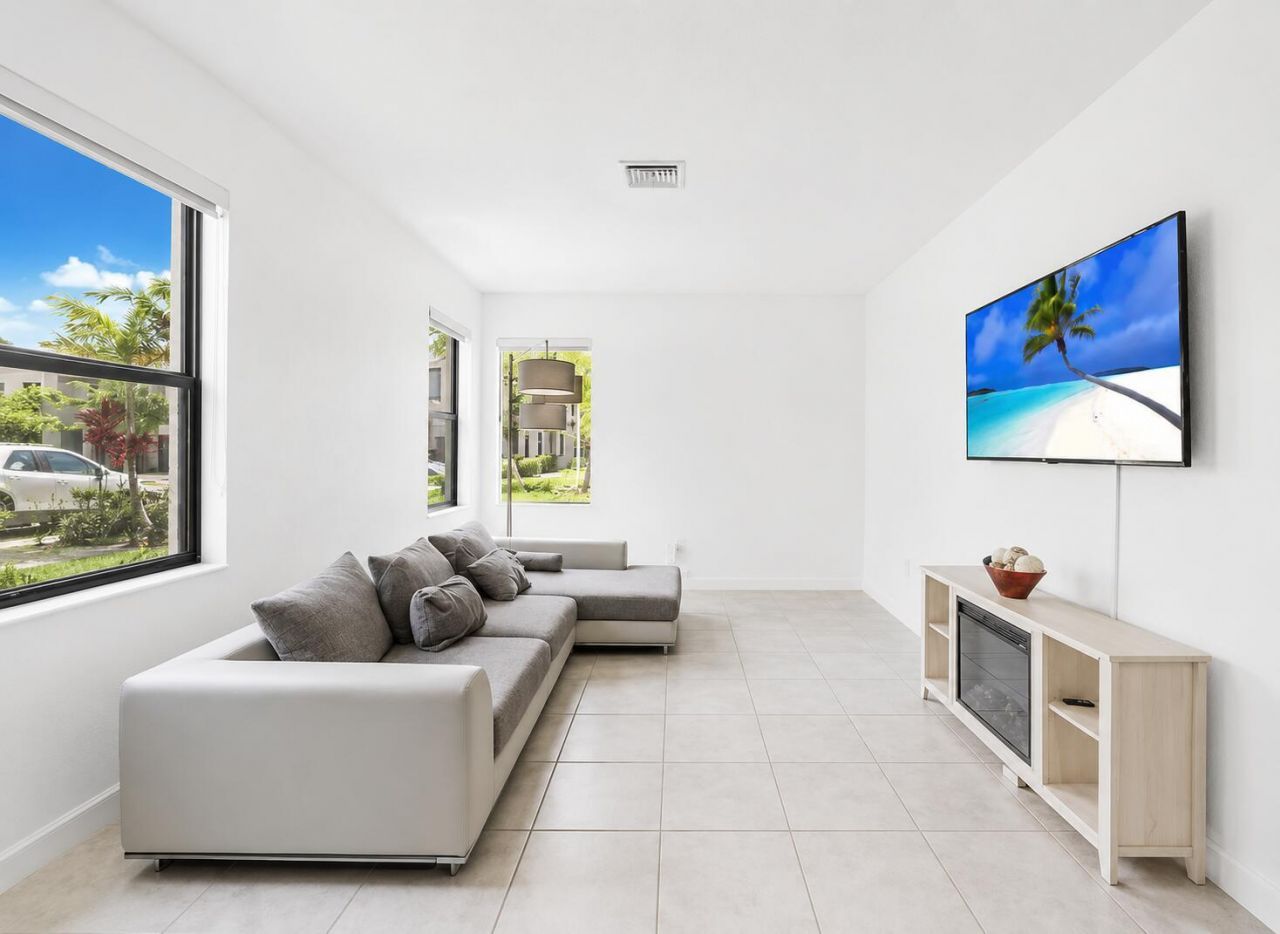 20682 NE 2nd Court, Miami, FL 33179 Photo