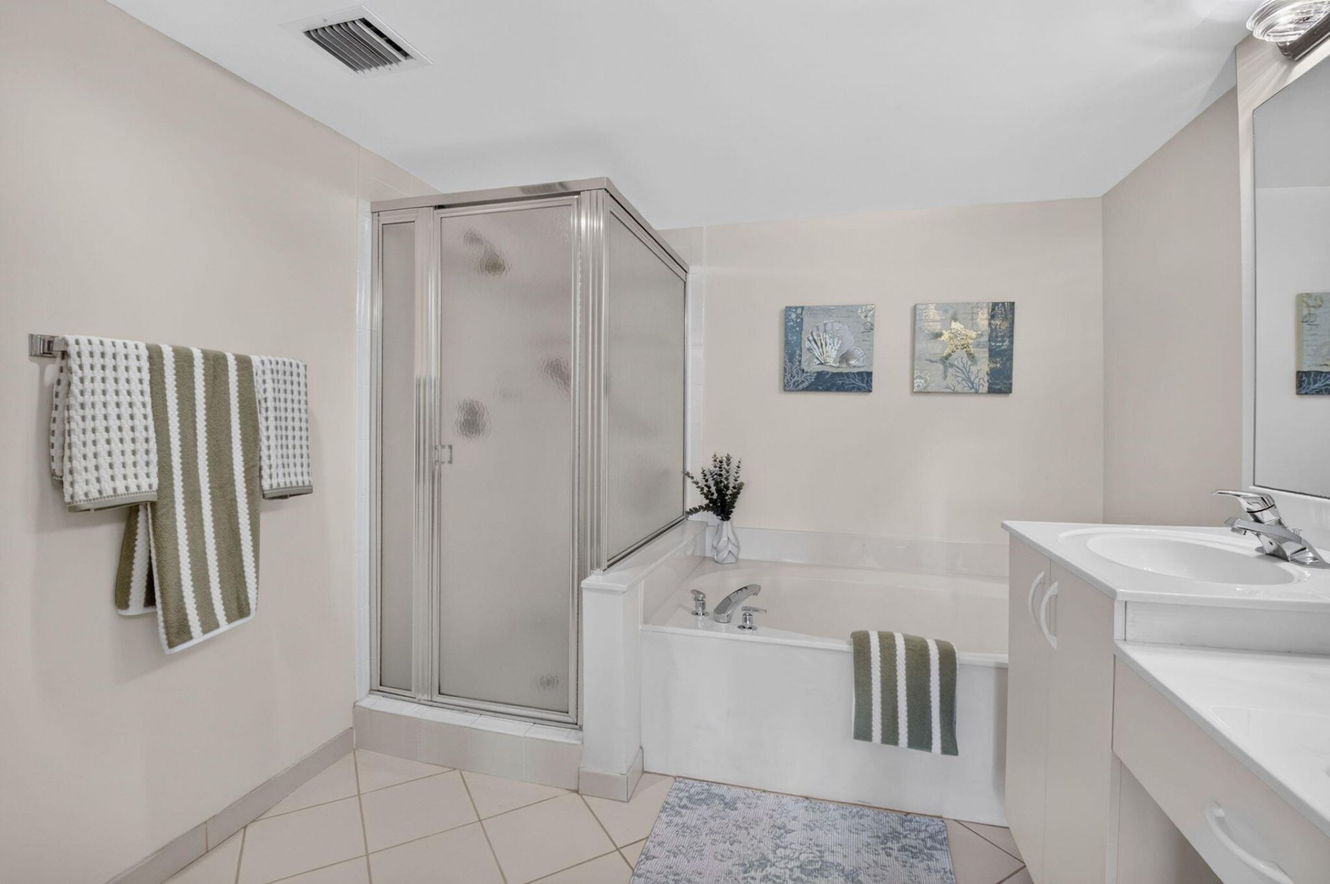 5778 Crystal Shores Drive, Unit 202, Boynton Beach, FL 33437 Photo