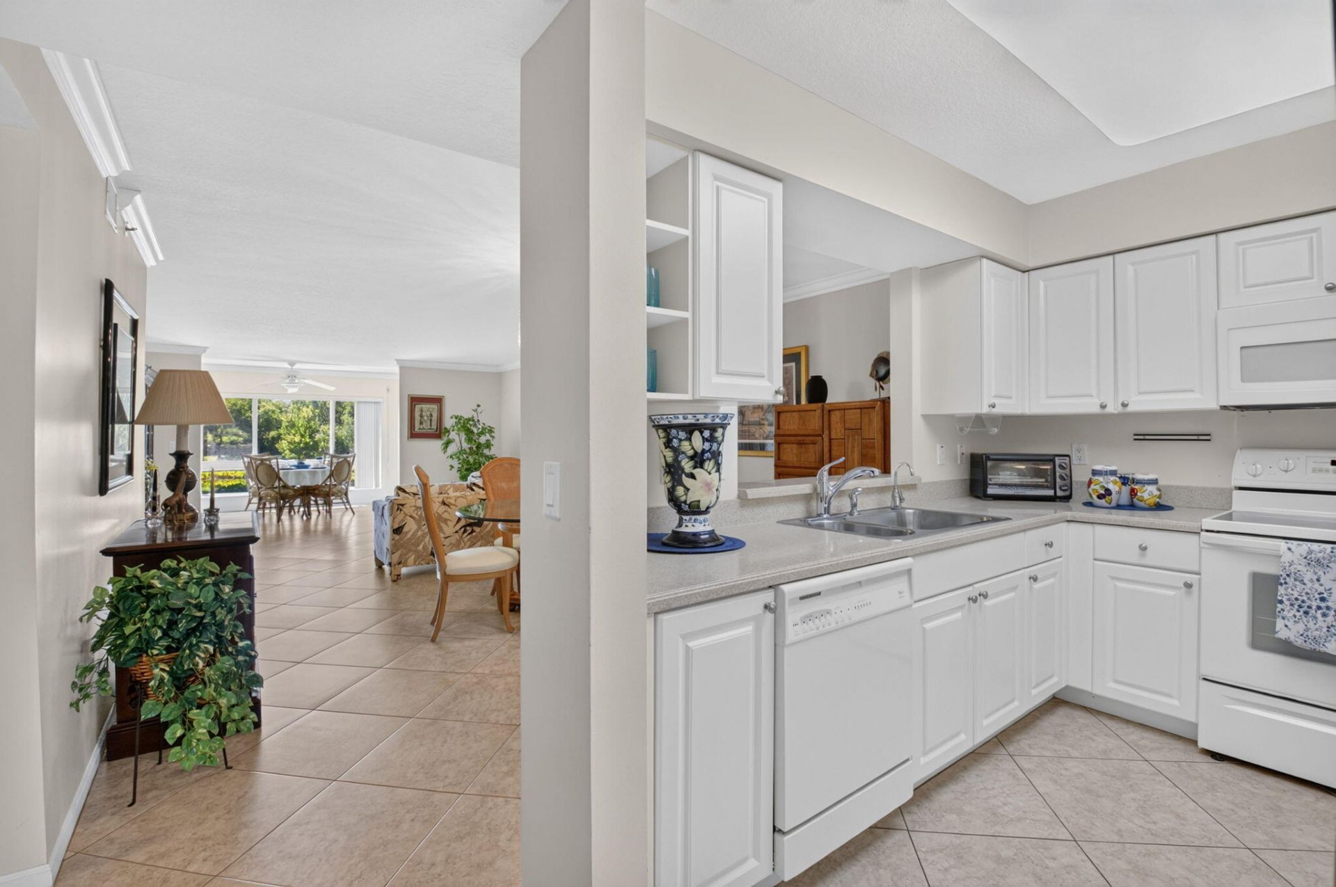 5778 Crystal Shores Drive, Unit 202, Boynton Beach, FL 33437 Photo