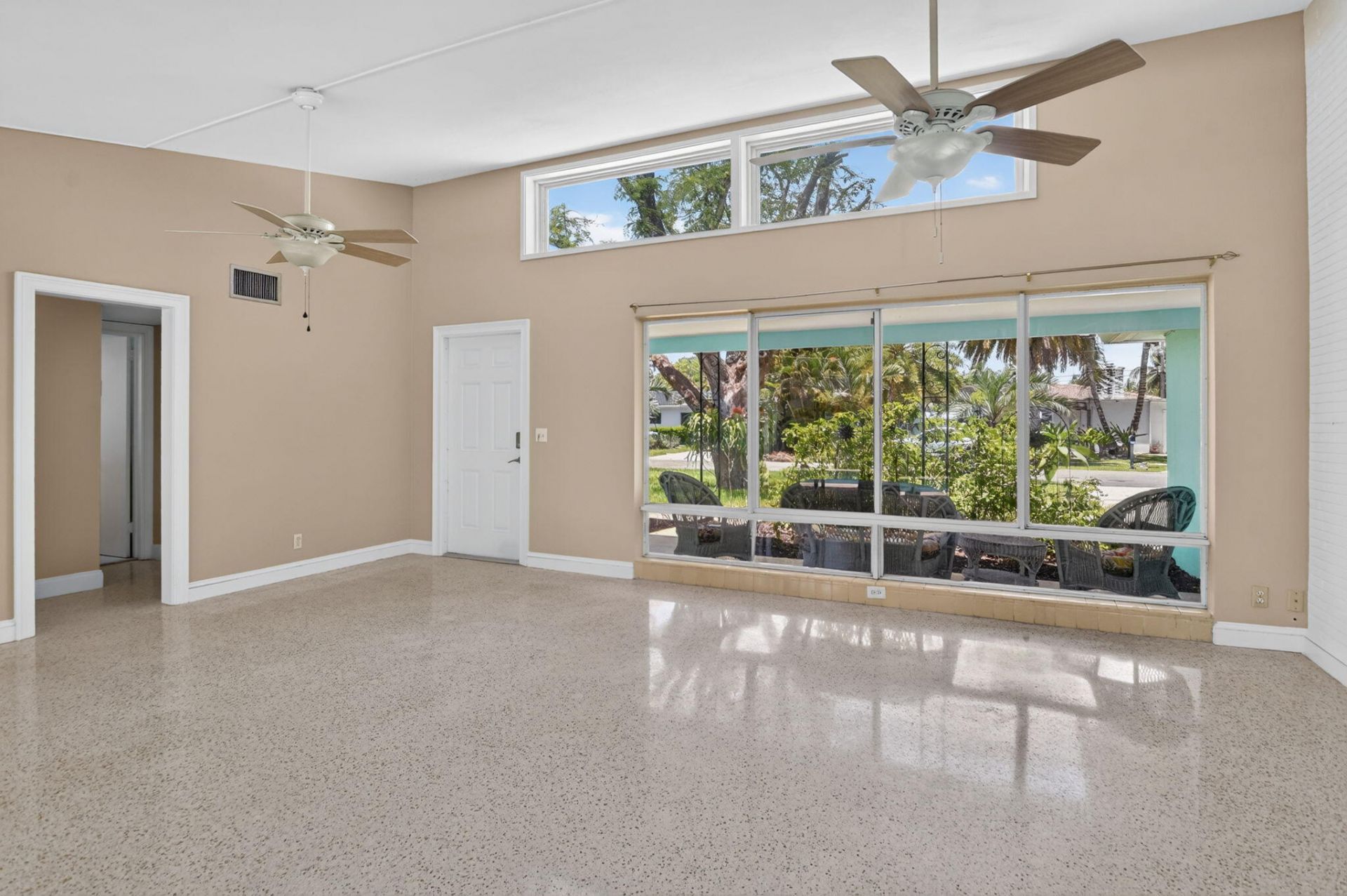 2110 NE 4th Avenue, Boca Raton, FL 33431 Photo