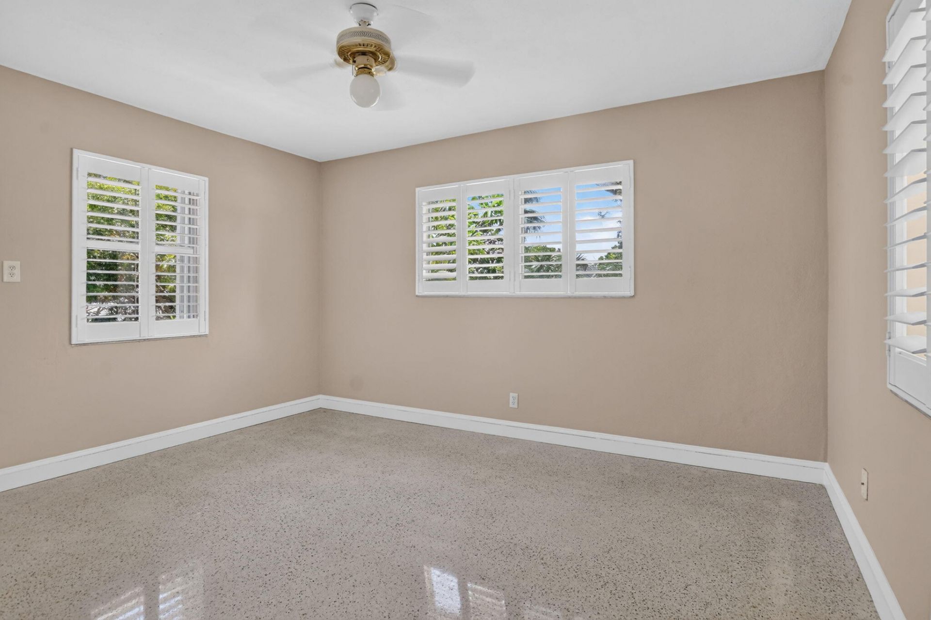 2110 NE 4th Avenue, Boca Raton, FL 33431 Photo