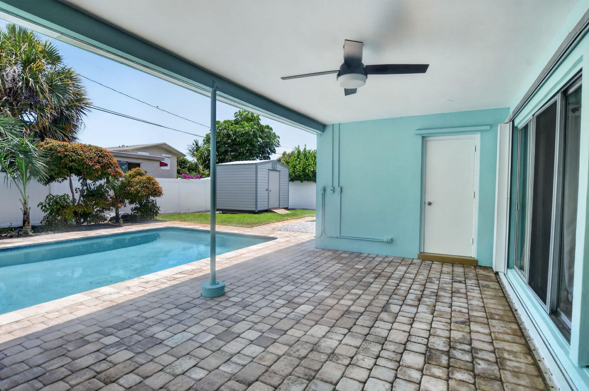 2110 NE 4th Avenue, Boca Raton, FL 33431 Photo