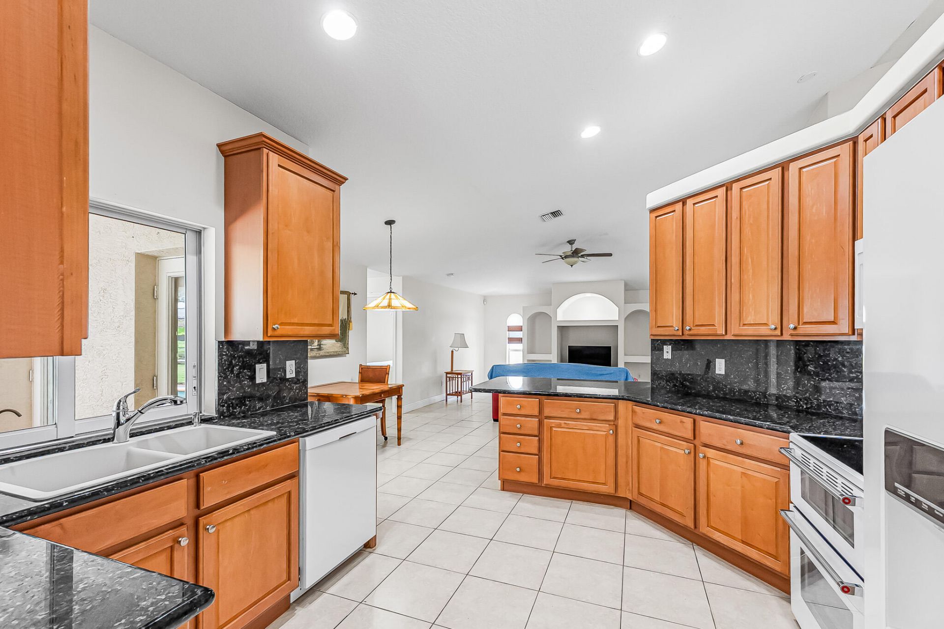 524 SE Nome Drive, Port Saint Lucie, FL 34984 Photo