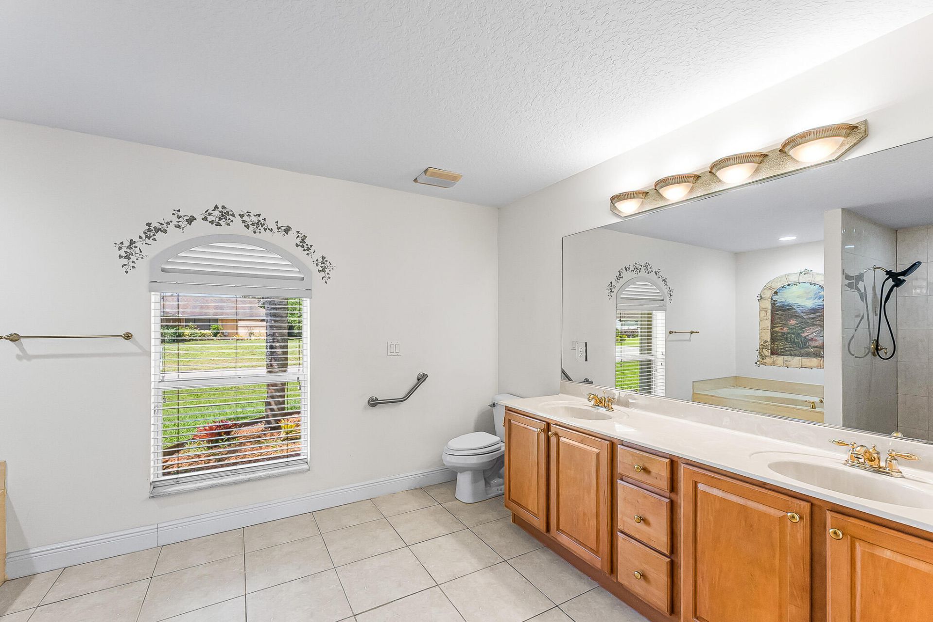 524 SE Nome Drive, Port Saint Lucie, FL 34984 Photo