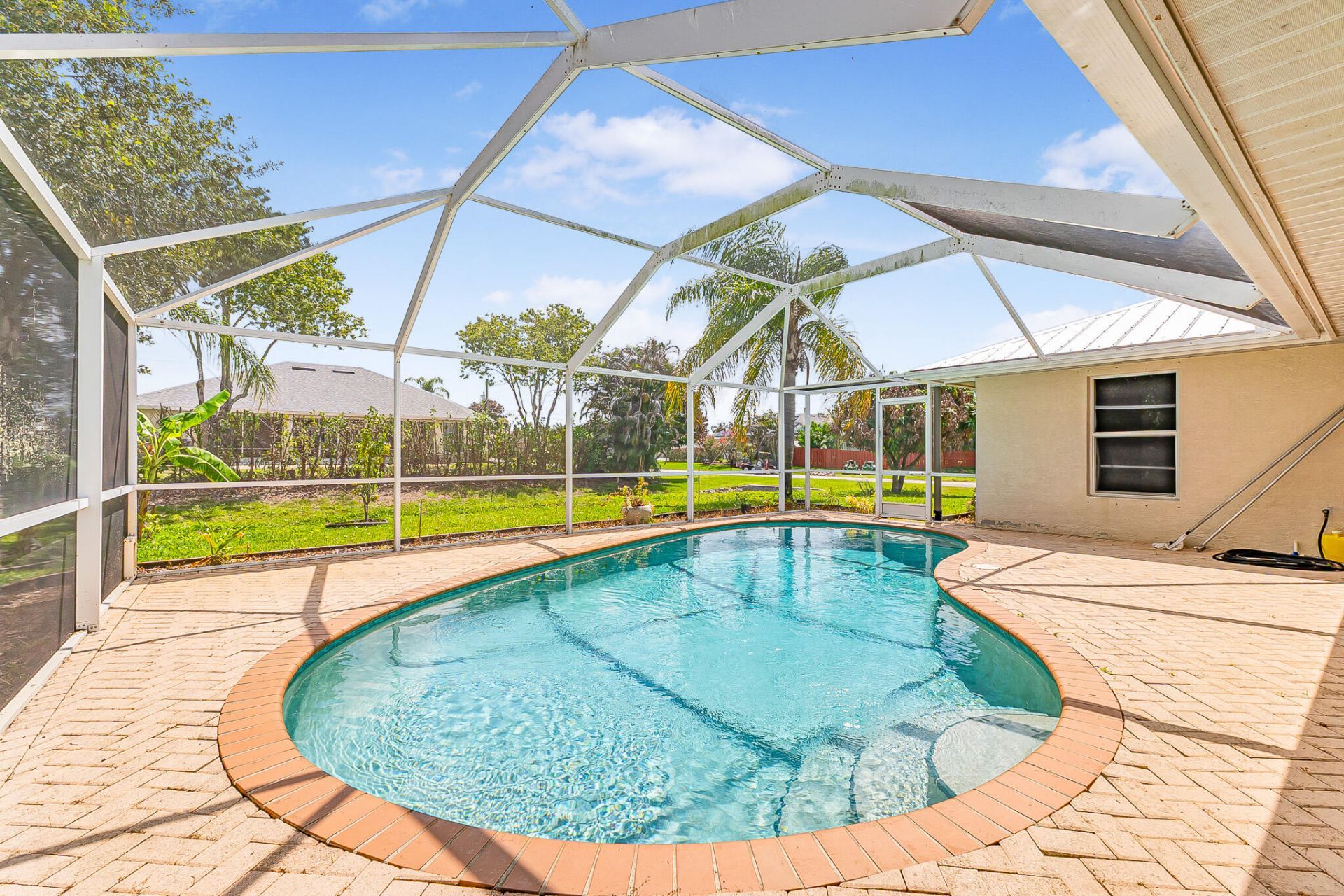 524 SE Nome Drive, Port Saint Lucie, FL 34984 Photo