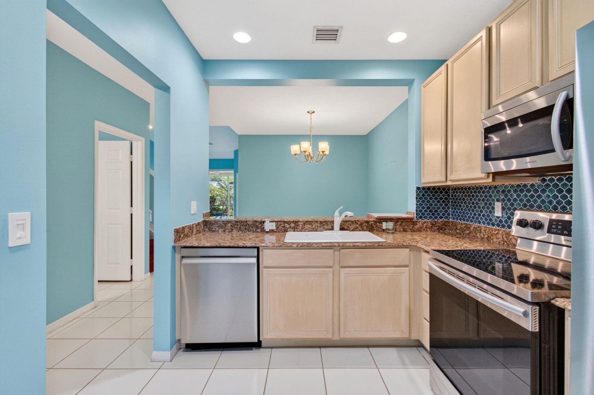 6374 Park Lake Circle, Boynton Beach, FL 33437 Photo