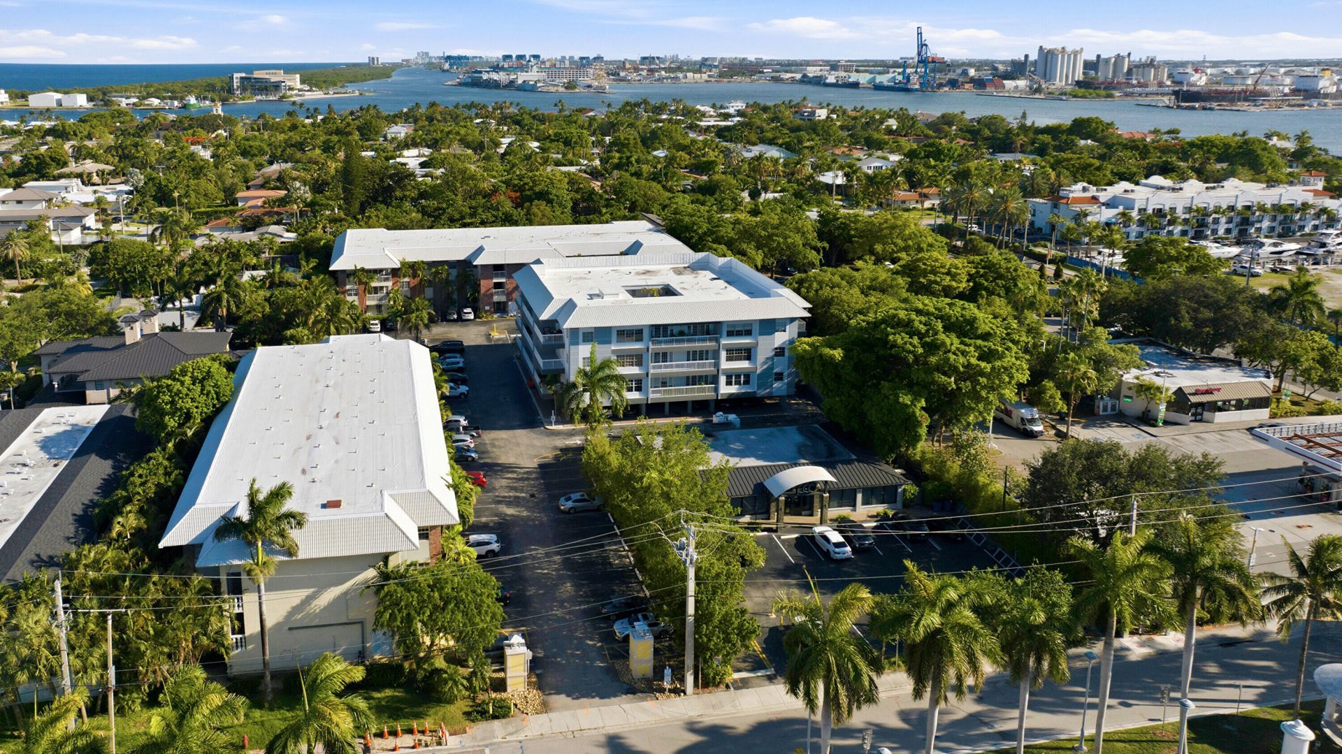 2420 SE 17th Street, Unit 401c, Fort Lauderdale, FL 33316 Photo