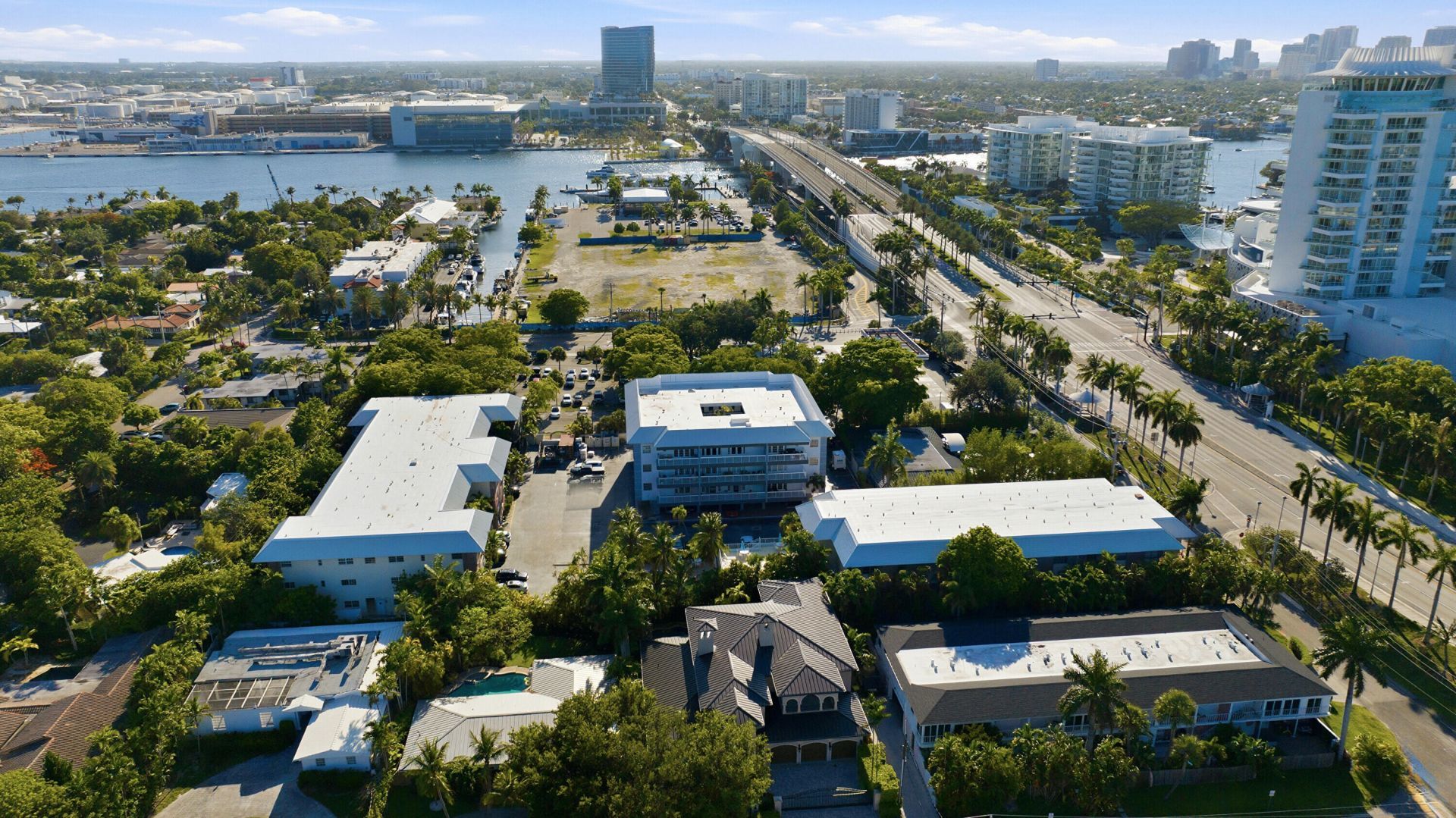 2420 SE 17th Street, Unit 401c, Fort Lauderdale, FL 33316 Photo