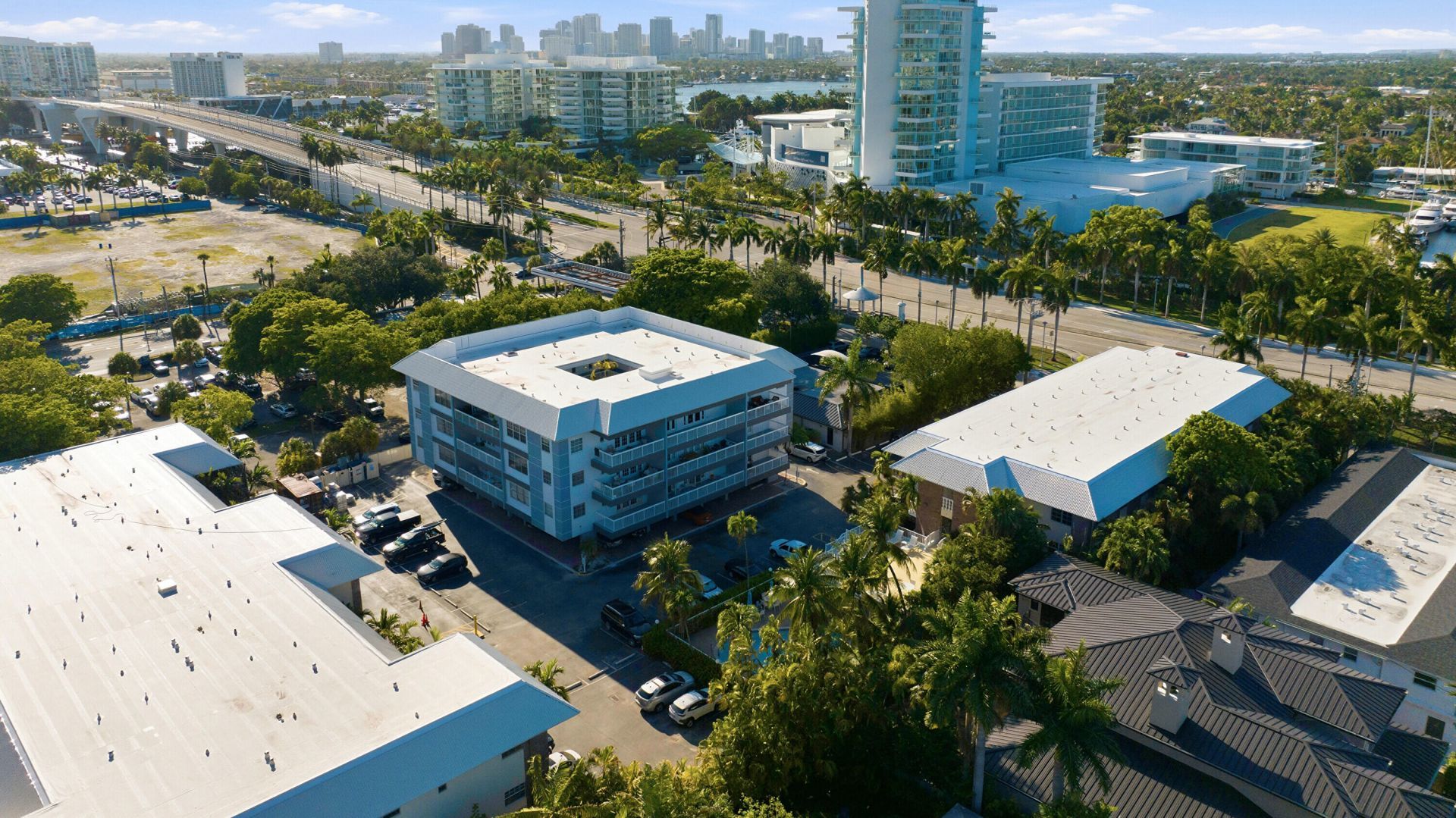 2420 SE 17th Street, Unit 401c, Fort Lauderdale, FL 33316 Photo