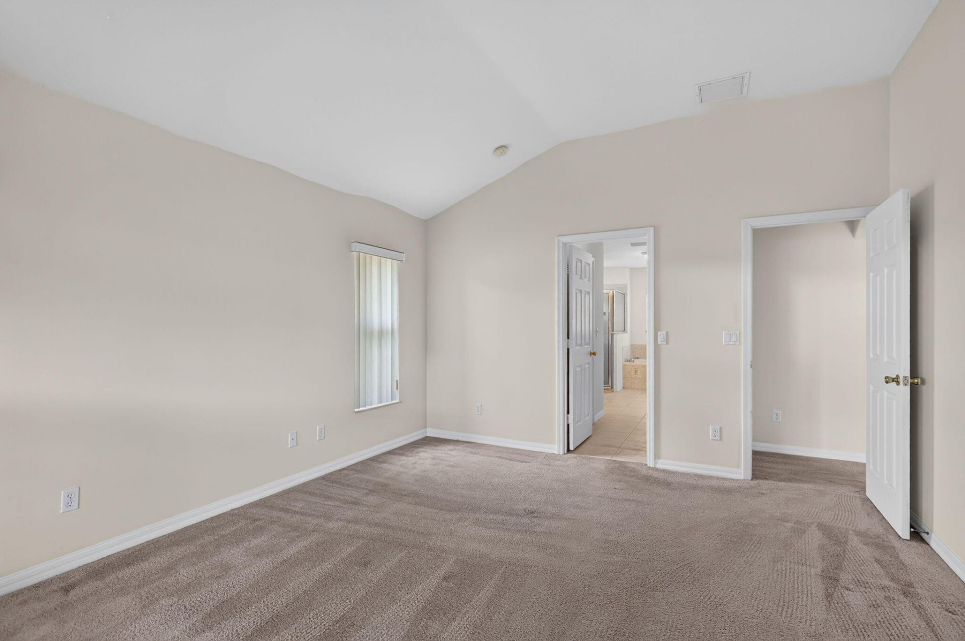 8253 Sand Pine Circle, Port Saint Lucie, FL 34952 Photo