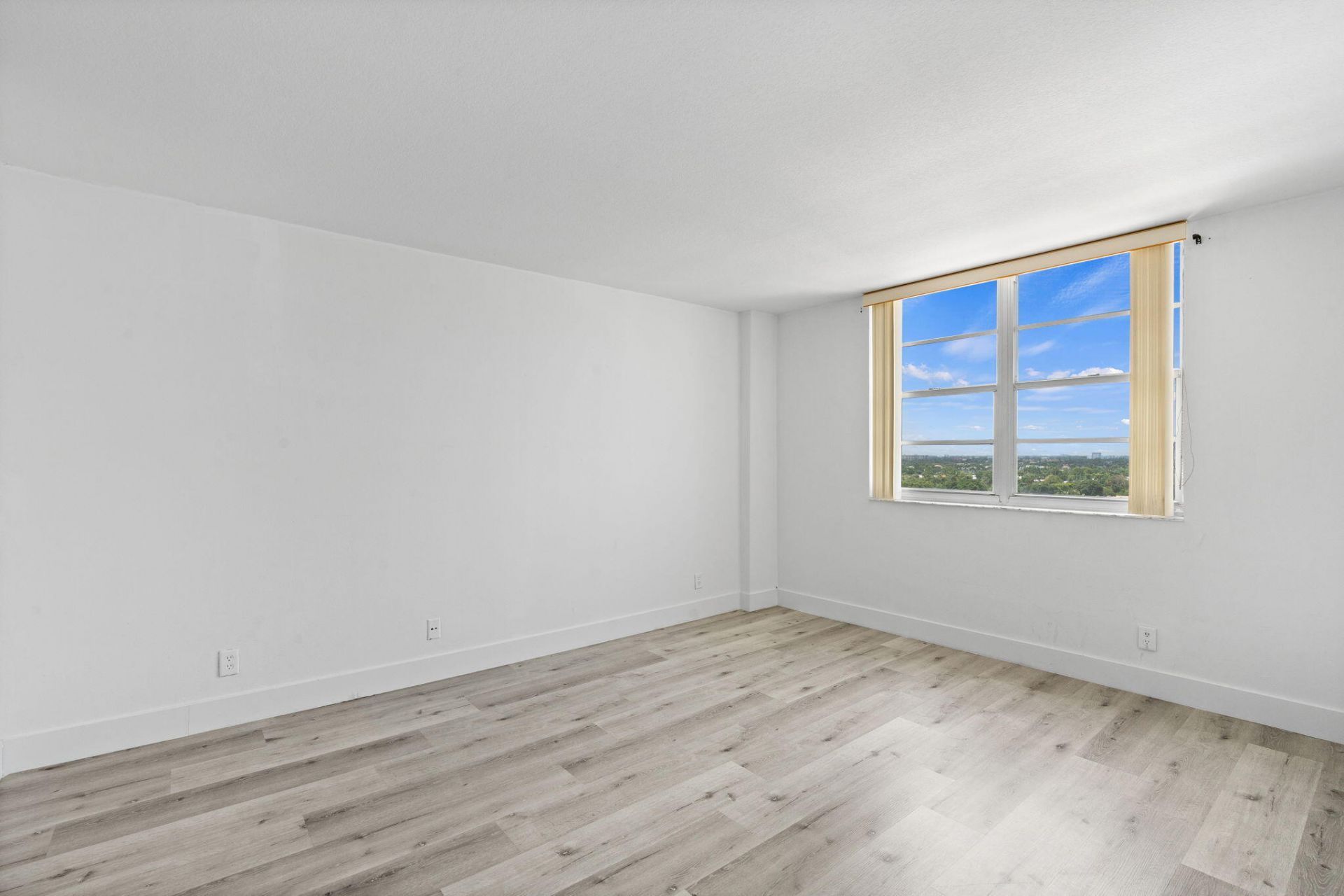 1900 S Ocean Boulevard, Unit 10j, Pompano Beach, FL 33062 Photo