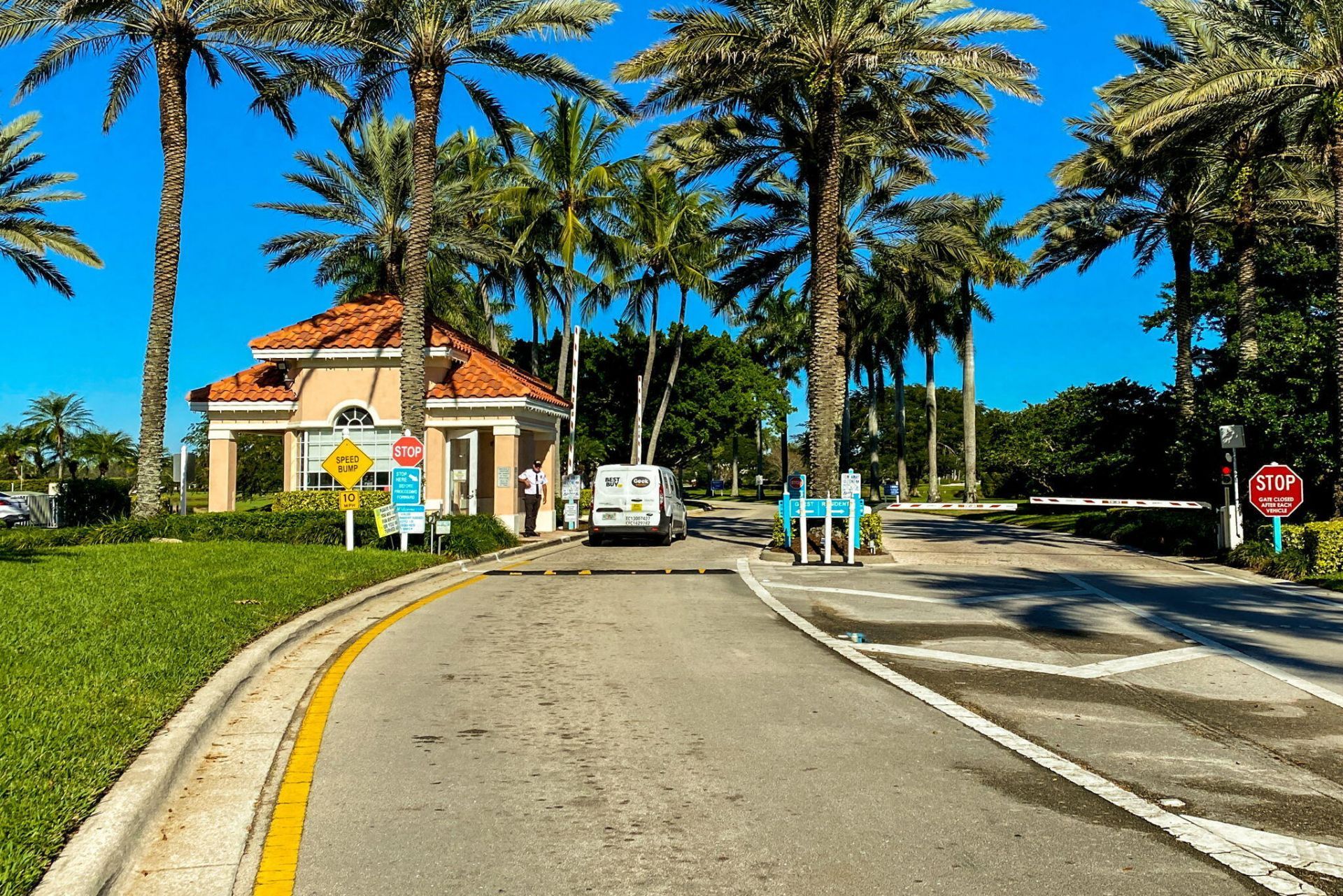 2774 Livingston Lane, West Palm Beach, FL 33411 Photo