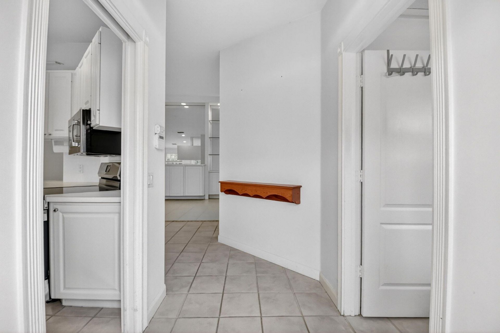 2774 Livingston Lane, West Palm Beach, FL 33411 Photo