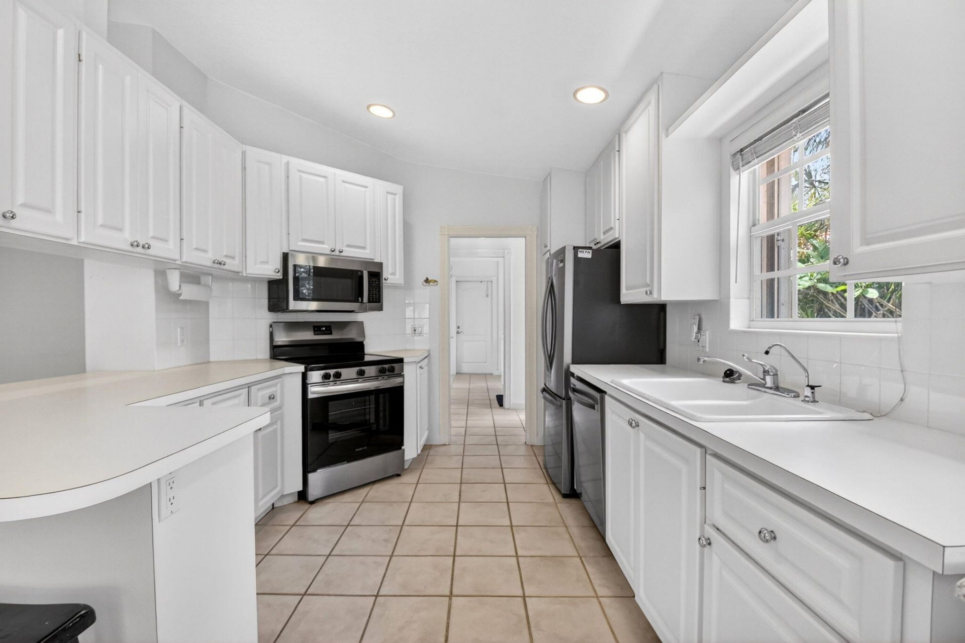 2774 Livingston Lane, West Palm Beach, FL 33411 Photo