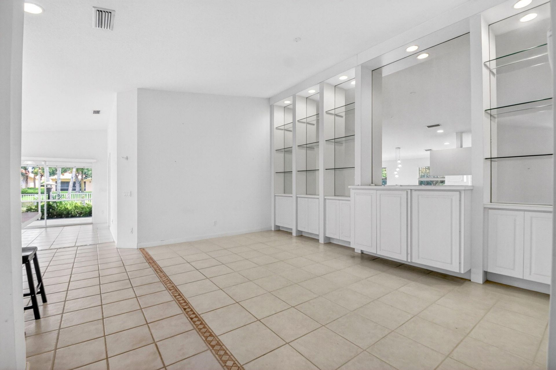2774 Livingston Lane, West Palm Beach, FL 33411 Photo