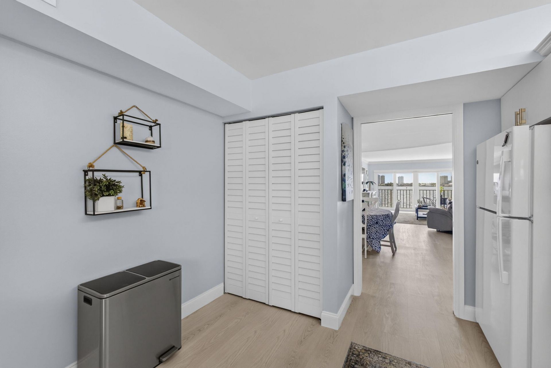 801 Lake Shore Drive, Unit 302, Lake Park, FL 33403 Photo