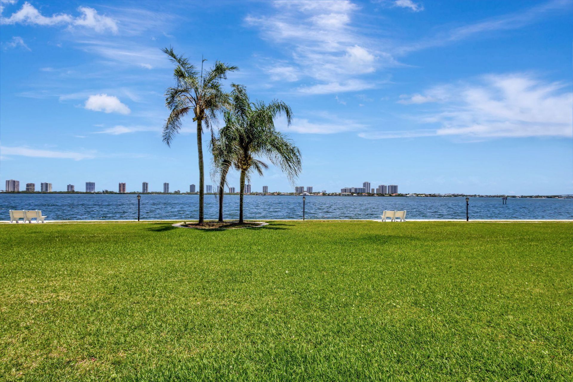 801 Lake Shore Drive, Unit 302, Lake Park, FL 33403 Photo
